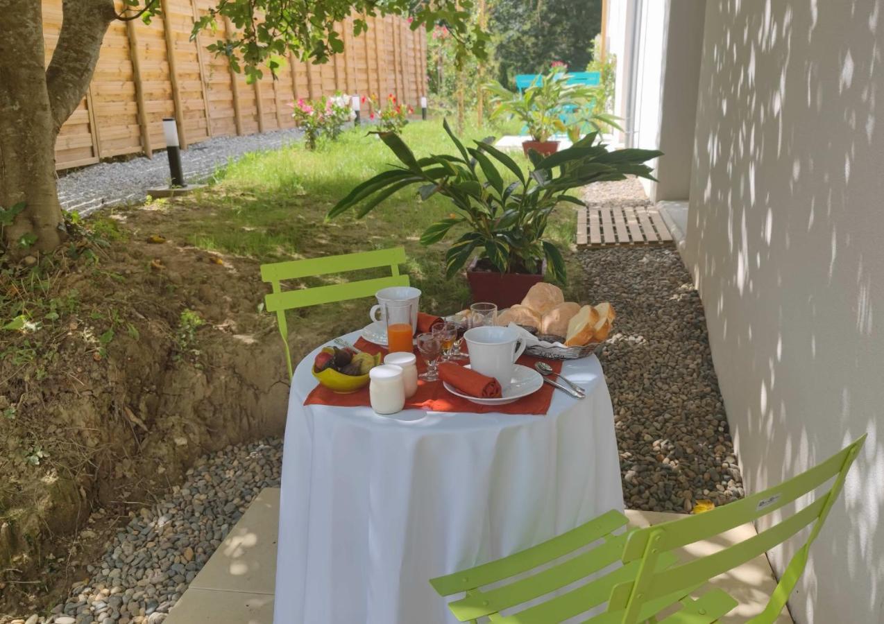 Les Treilles De Salies - Spa Et Sauna Interieur מראה חיצוני תמונה